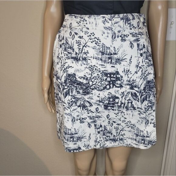 David N Sport Knee Length Graphic Print A-Line skort. - Picture 13 of 14